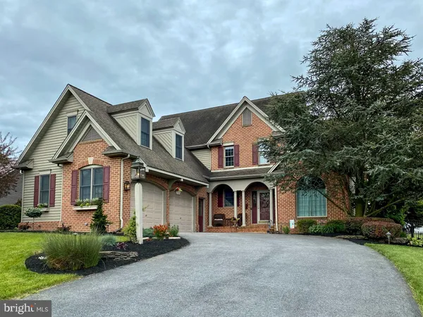 $525,000 | 3439 Turnberry Drive, Chambersburg, PA 17202