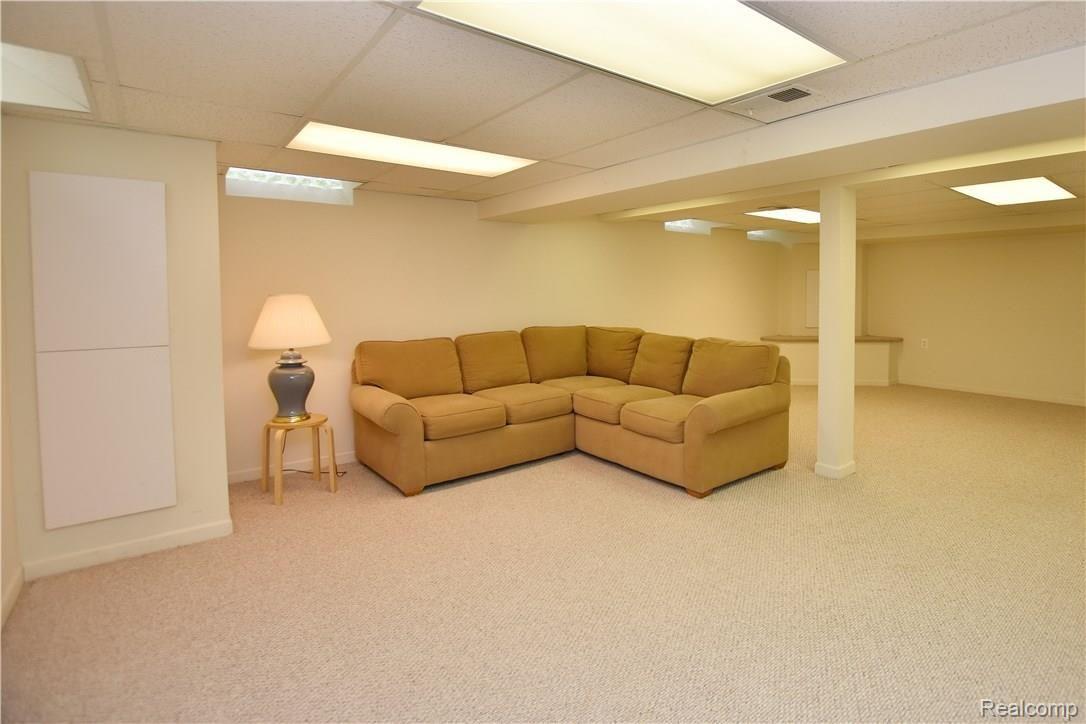 3523 Salem Road Troy, MI 48084 - Photo 29 of 38 Salem3523_29.JPG