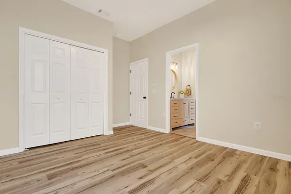 $575,000 | 6002 Martinglade Place, Lithia, FL 33547