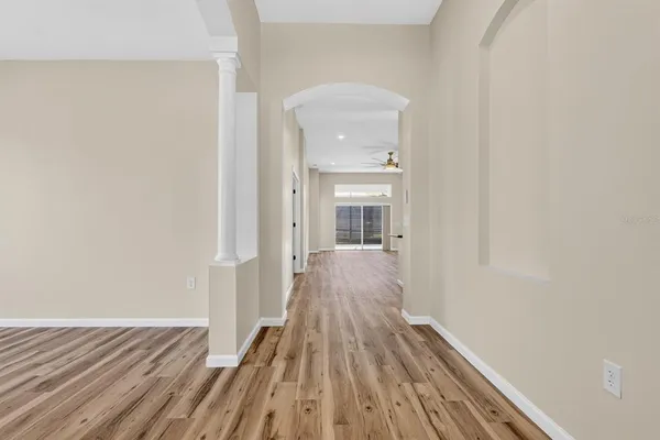 $575,000 | 6002 Martinglade Place, Lithia, FL 33547