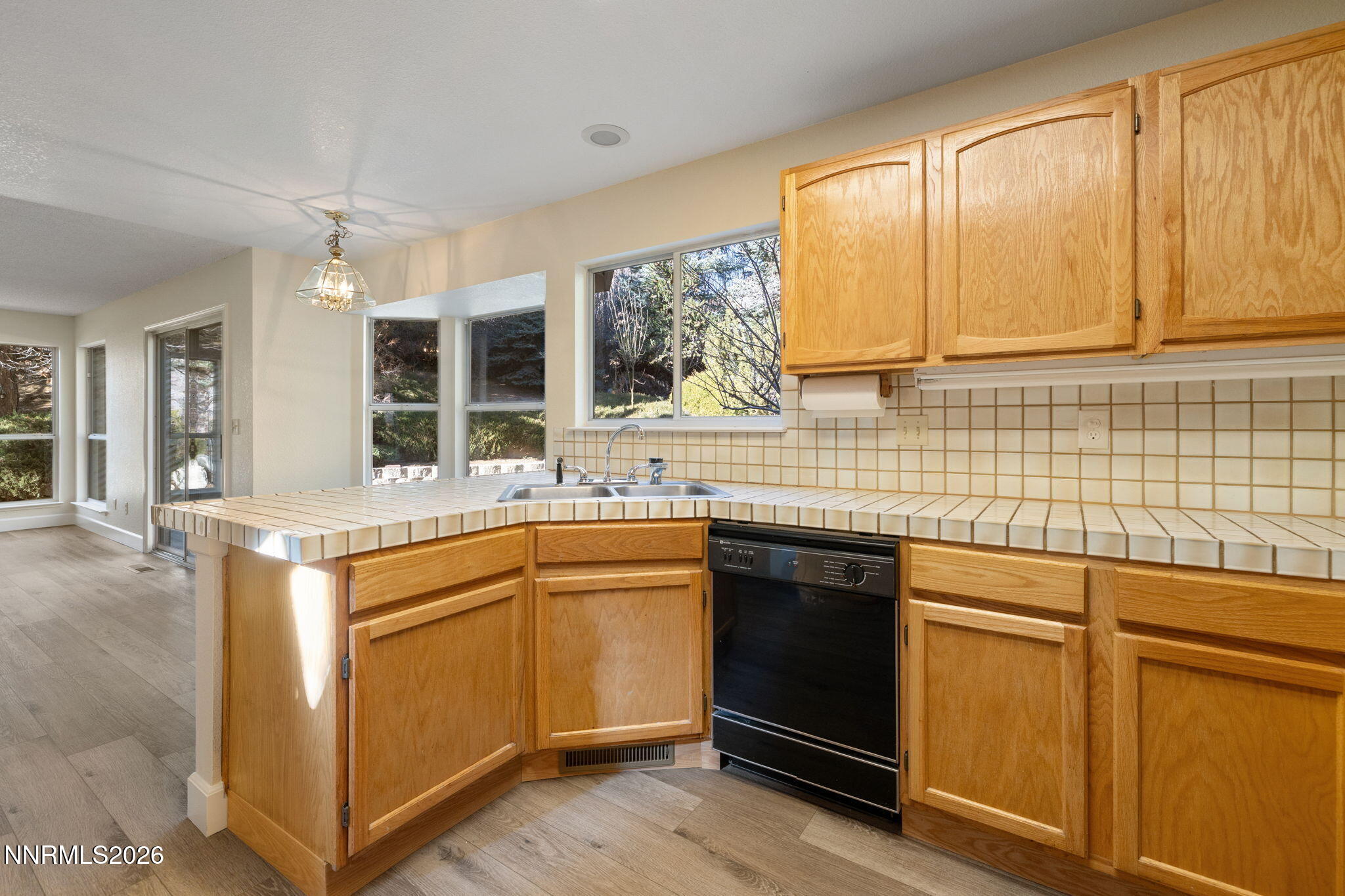 535 Cliff View Drive Reno, NV 89523 - Photo 14 of 64 15-web-or-mls-535 Cliffview -9