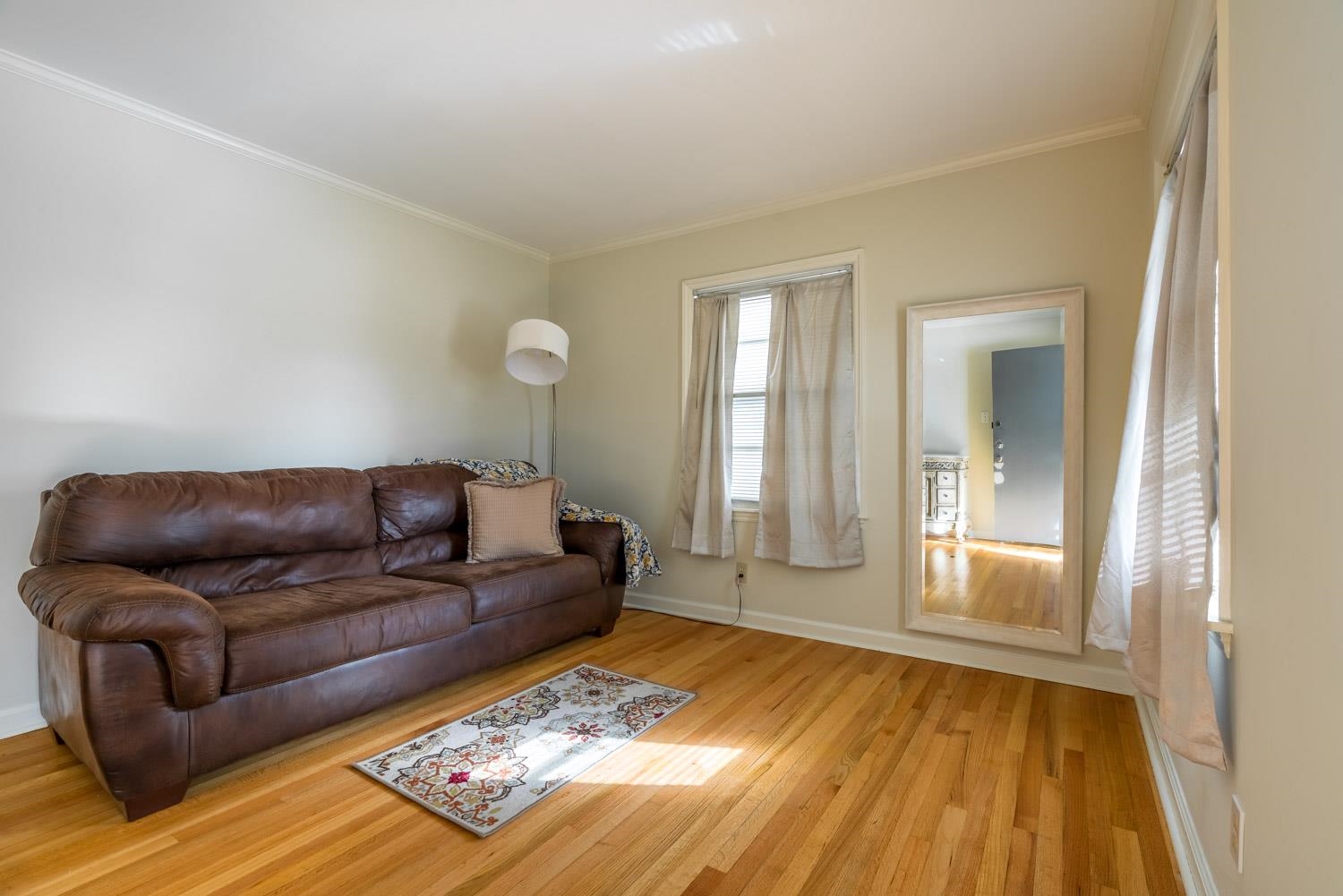 4500 Helene Road Memphis, TN 38117 - Photo 6 of 25 a living room with furniture and a rug