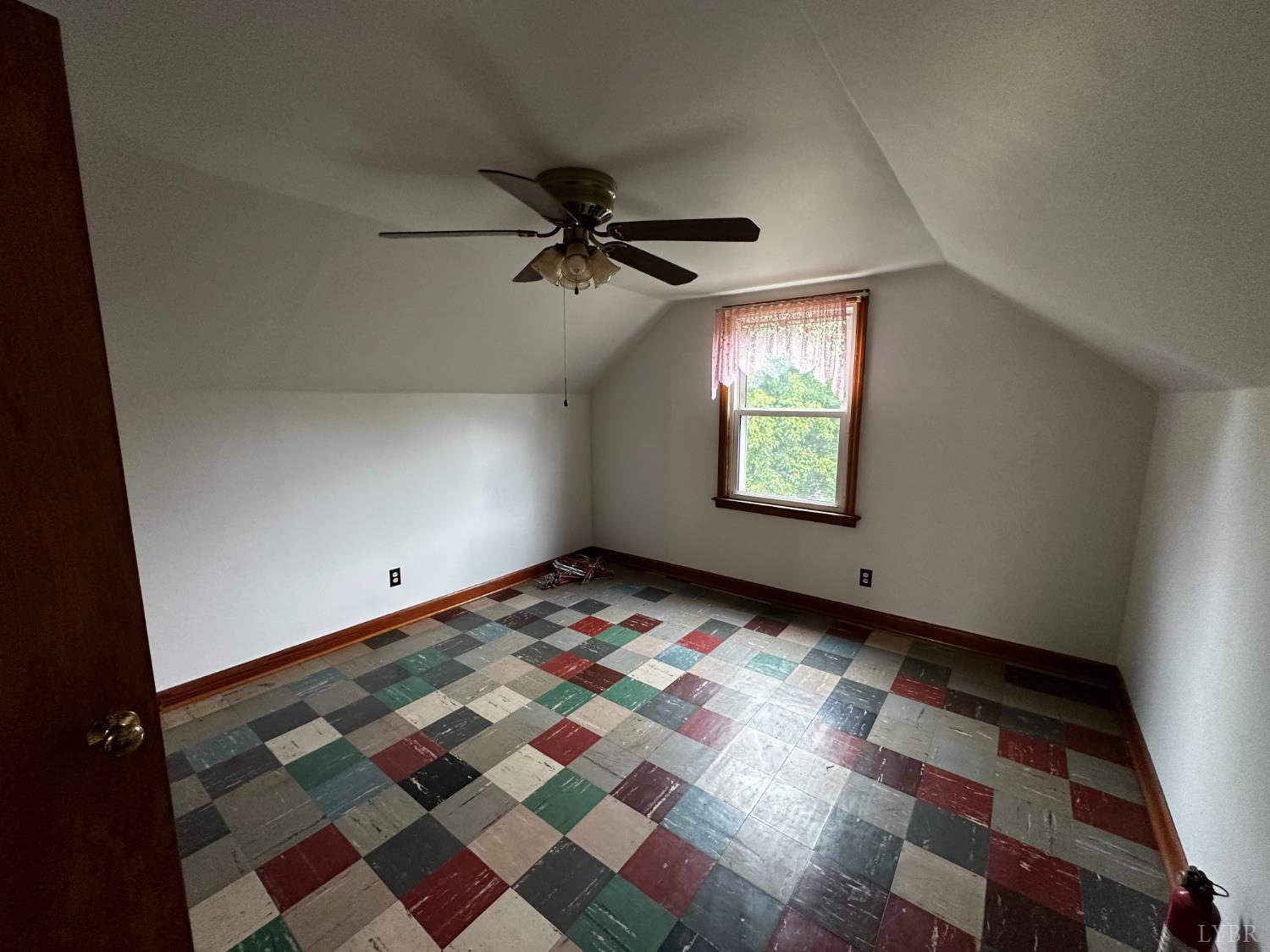 269 Thomas Road Madison Heights, VA 24572 - Photo 24 of 34