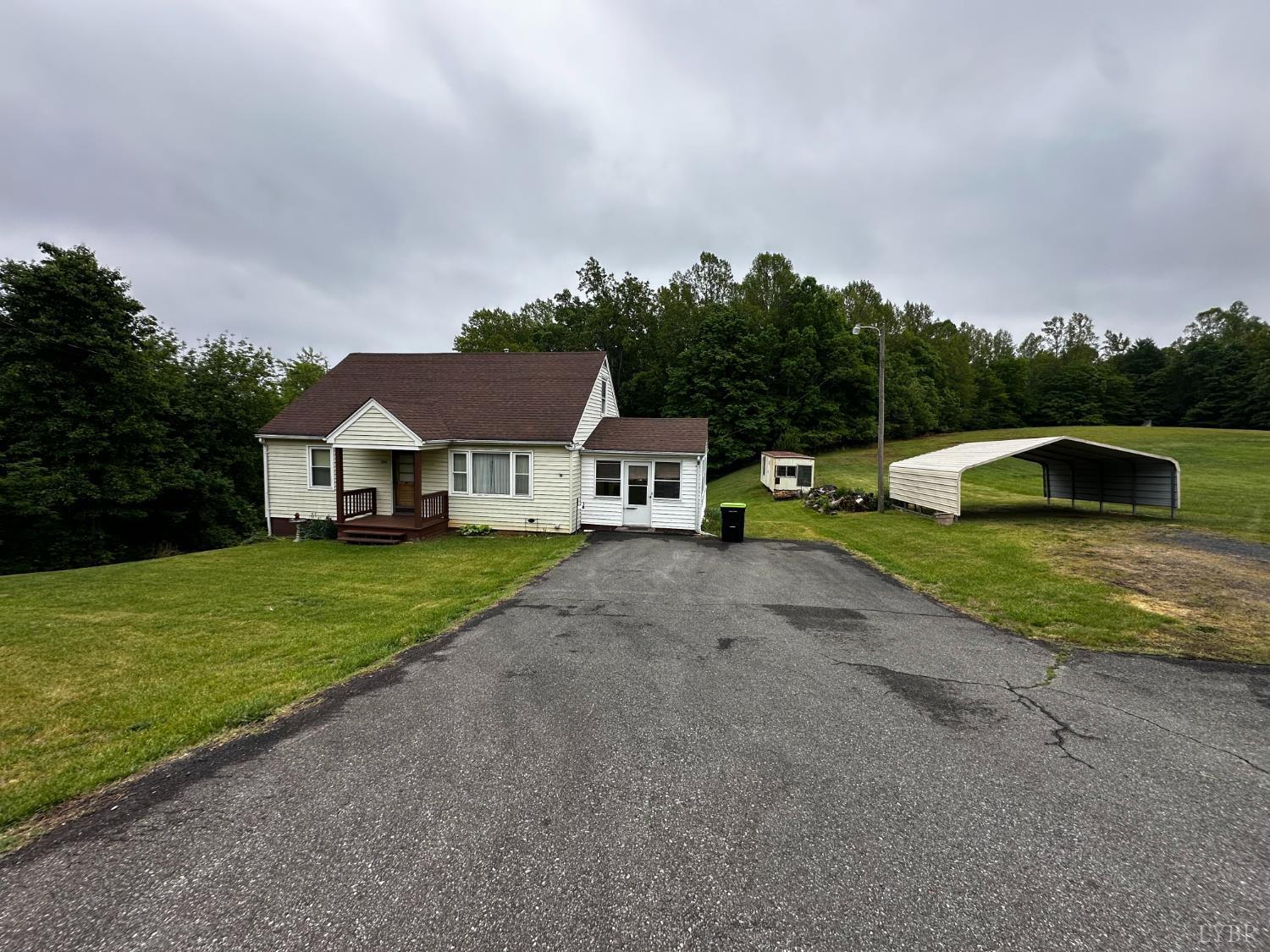 269 Thomas Road Madison Heights, VA 24572 - Photo 32 of 34