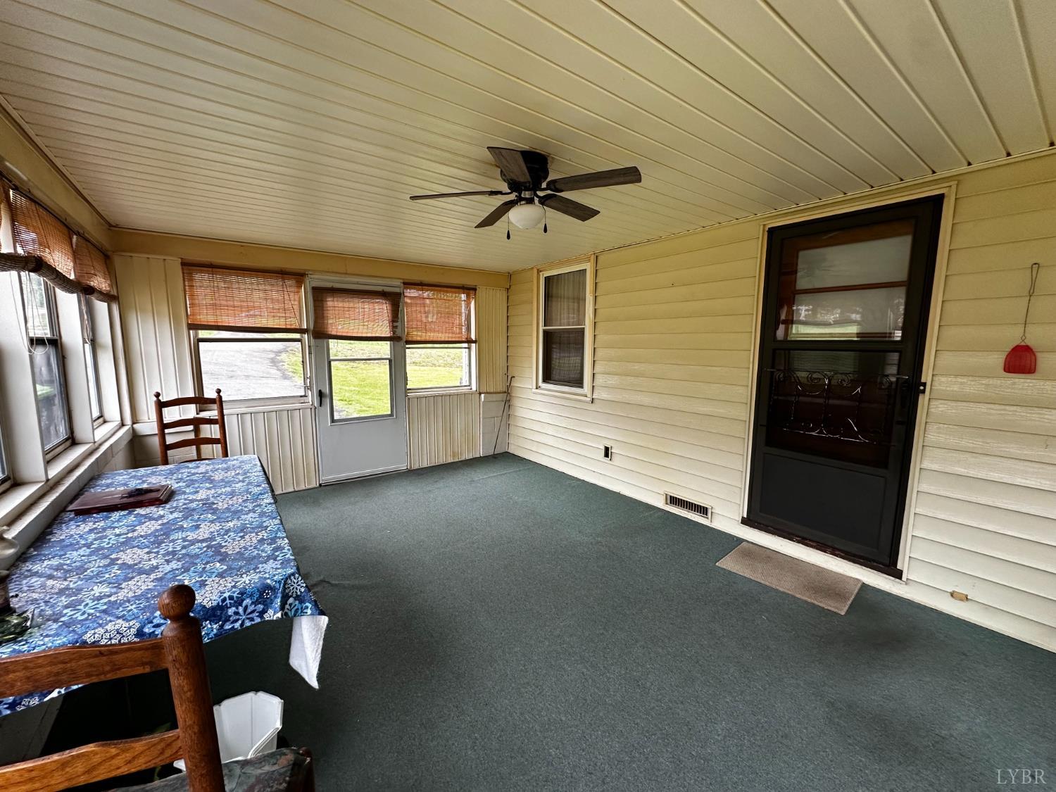 269 Thomas Road Madison Heights, VA 24572 - Photo 4 of 34