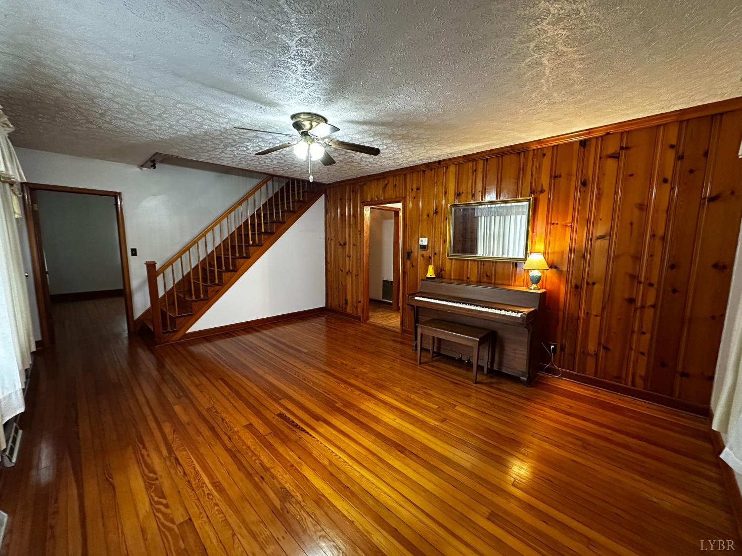 269 Thomas Road Madison Heights, VA 24572 - Photo 10 of 34