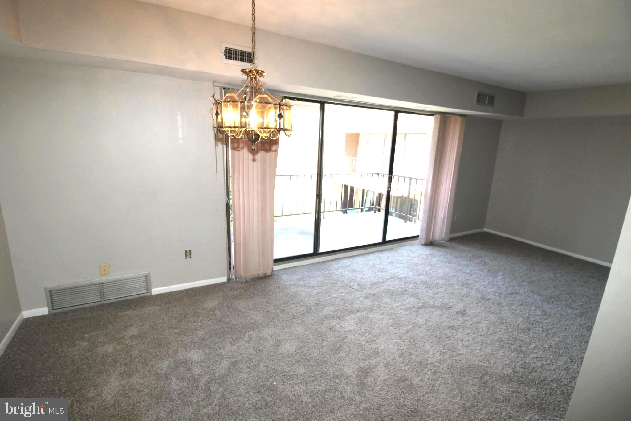 8960 Krewstown Road, Unit 303 Philadelphia, PA 19115 - Photo 5 of 13 Dinning Room 2
