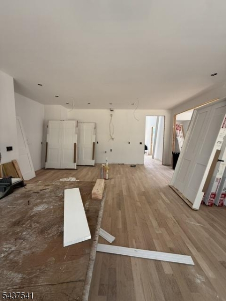21 Valemont Way Summit, NJ 07901 - Photo 8 of 9