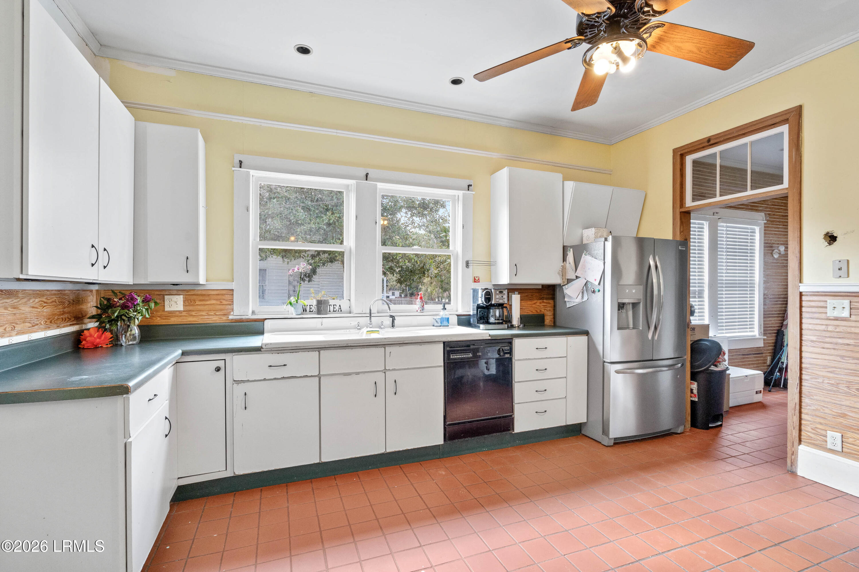 1105 Wichman Street Walterboro, SC 29488 - Photo 14 of 37 1105 Wichman-19