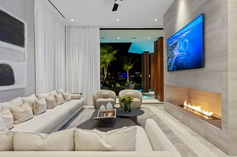 $47,500,000 | 2415 Casas De Marbella, Palm Beach Gardens, FL 33410