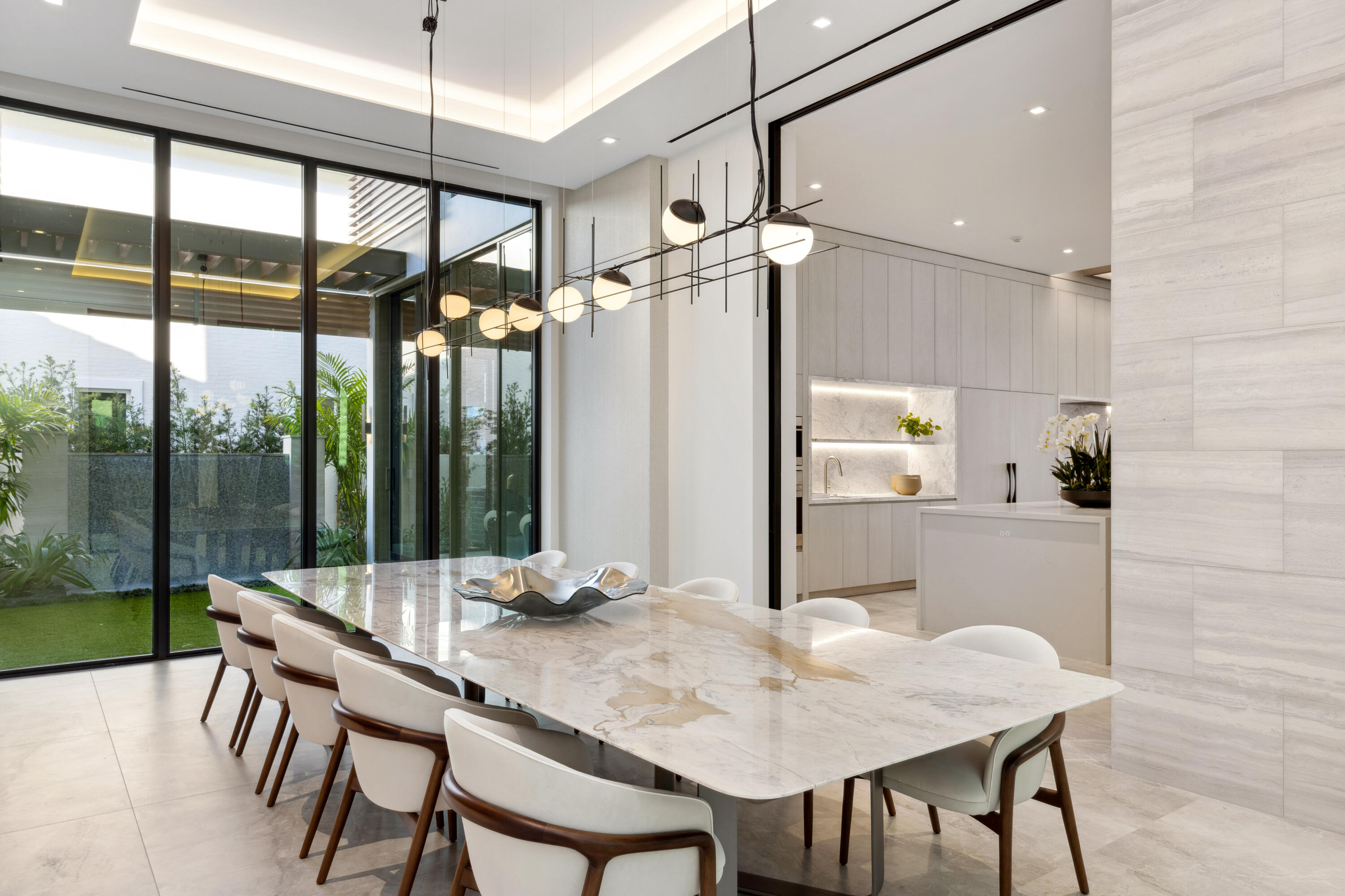 2415 Casas De Marbella Palm Beach Gardens, FL 33410 - Photo 20 of 128 21c