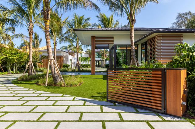 $47,500,000 | 2415 Casas De Marbella, Palm Beach Gardens, FL 33410