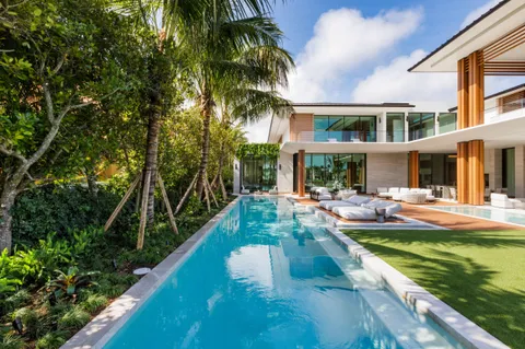 $47,500,000 | 2415 Casas De Marbella, Palm Beach Gardens, FL 33410