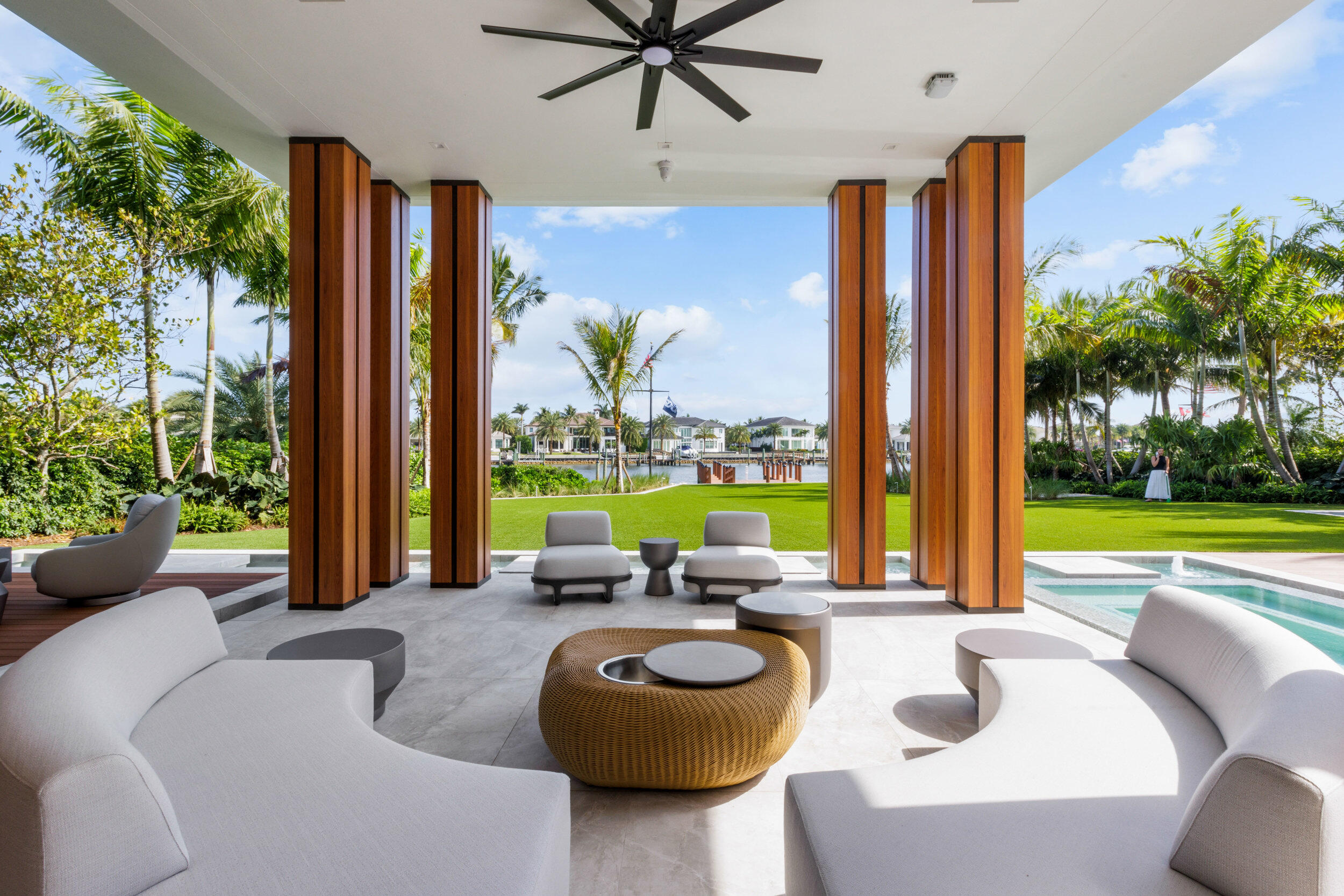 2415 Casas De Marbella Palm Beach Gardens, FL 33410 - Photo 78 of 128 85_et6a6532_1