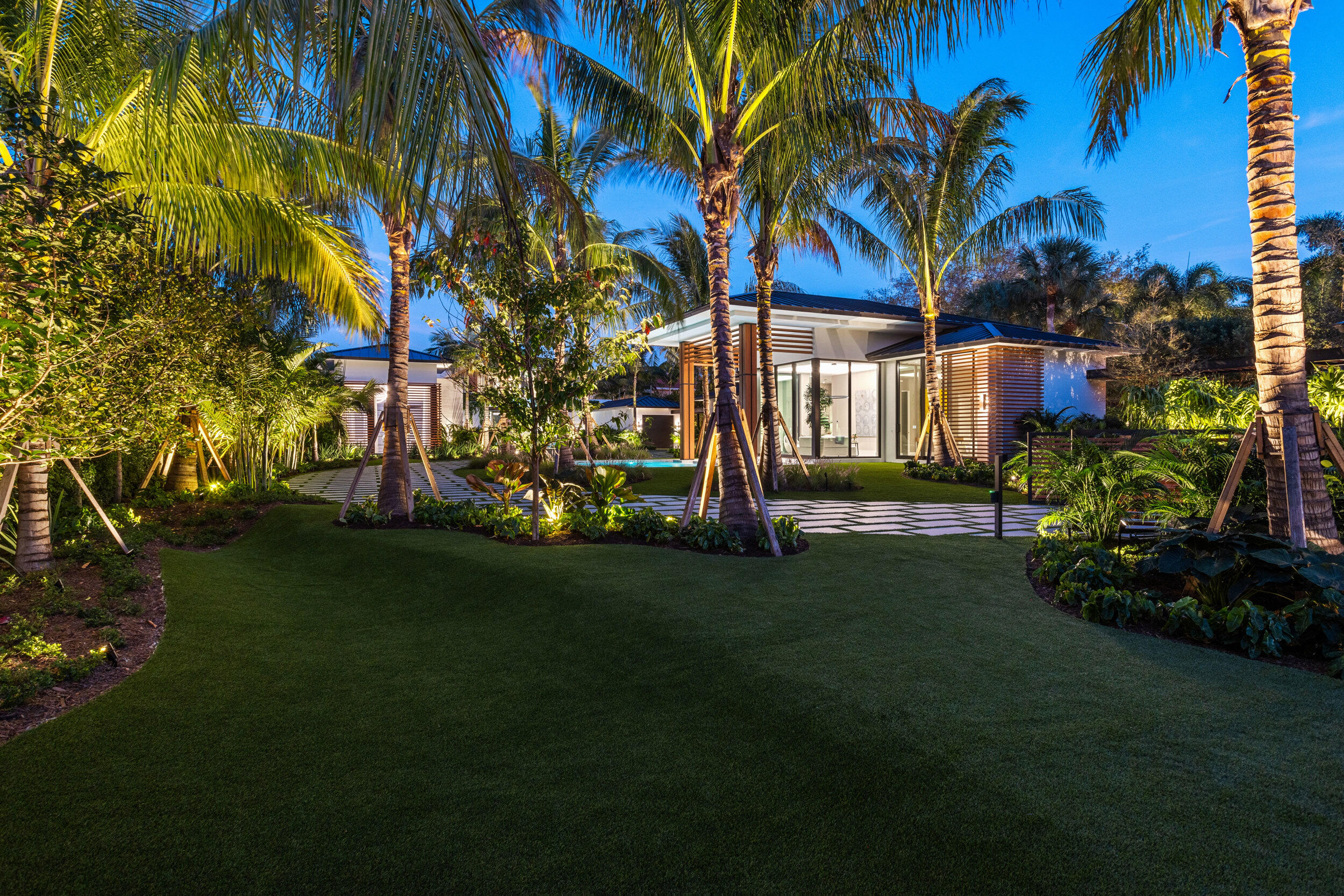 2415 Casas De Marbella Palm Beach Gardens, FL 33410 - Photo 84 of 128 88c