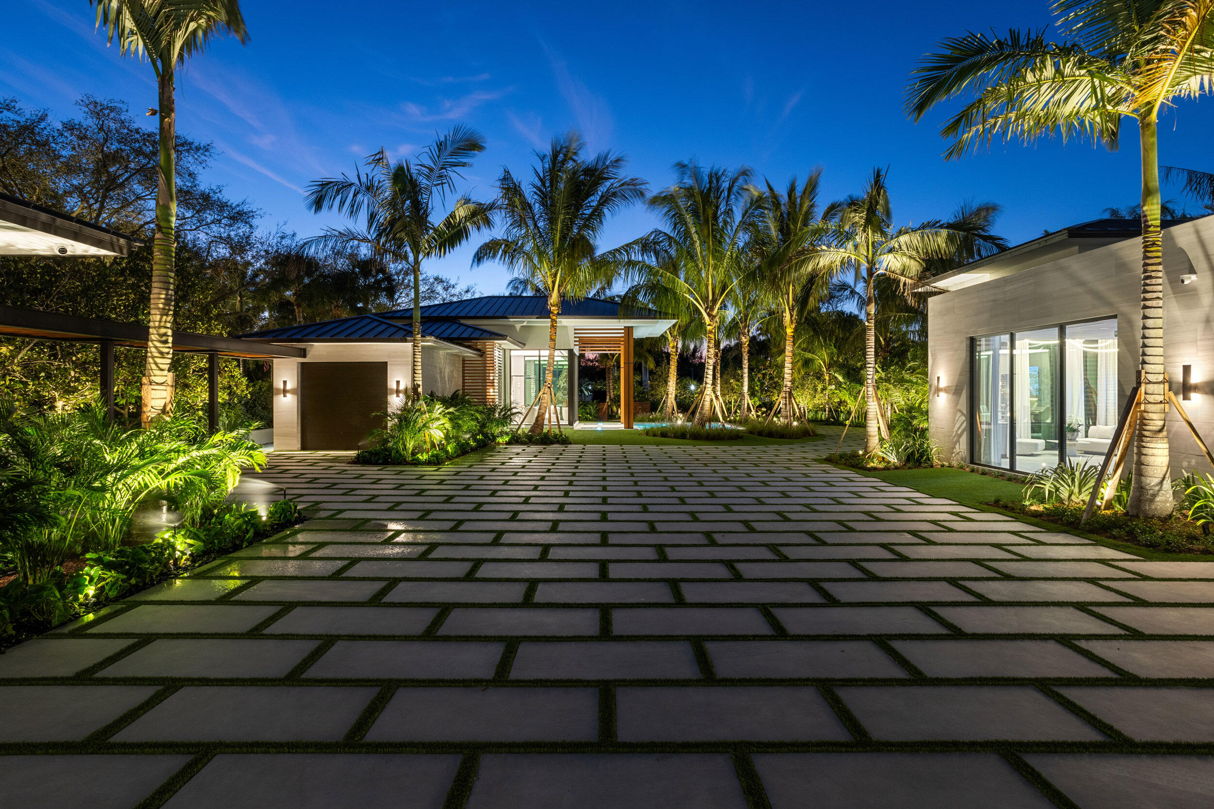 2415 Casas De Marbella Palm Beach Gardens, FL 33410 - Photo 88 of 128 88g