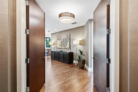 $1,895,000 | 2770 Northeast 14th Street, Unit 306, Fort Lauderdale, FL 33304