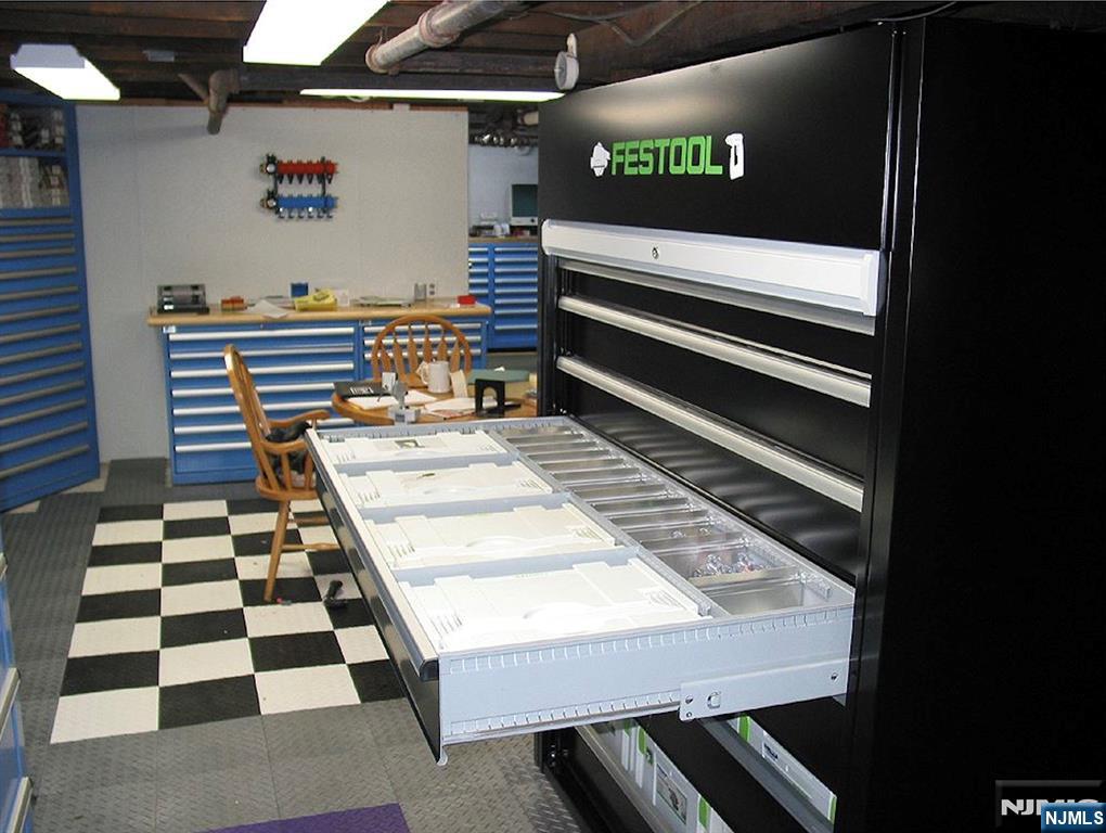235 Kinderkamack Road Emerson, NJ 07630 - Photo 19 of 49 Gallery Image 19