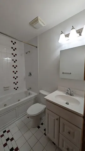 $3,500 | 1125 Charlene Lane, Schaumburg, IL 60193