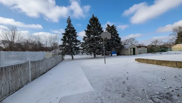 $3,500 | 1125 Charlene Lane, Schaumburg, IL 60193