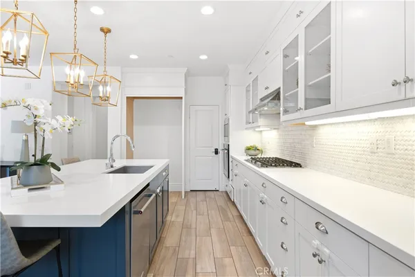 $7,950 | 30 Windwalker Way, Tustin, CA 92782