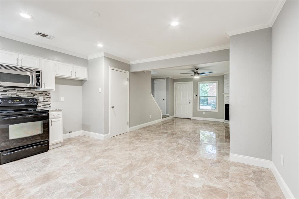 210 Rolston Road, Unit 8 Irving, TX 75060 - Photo 14 of 25