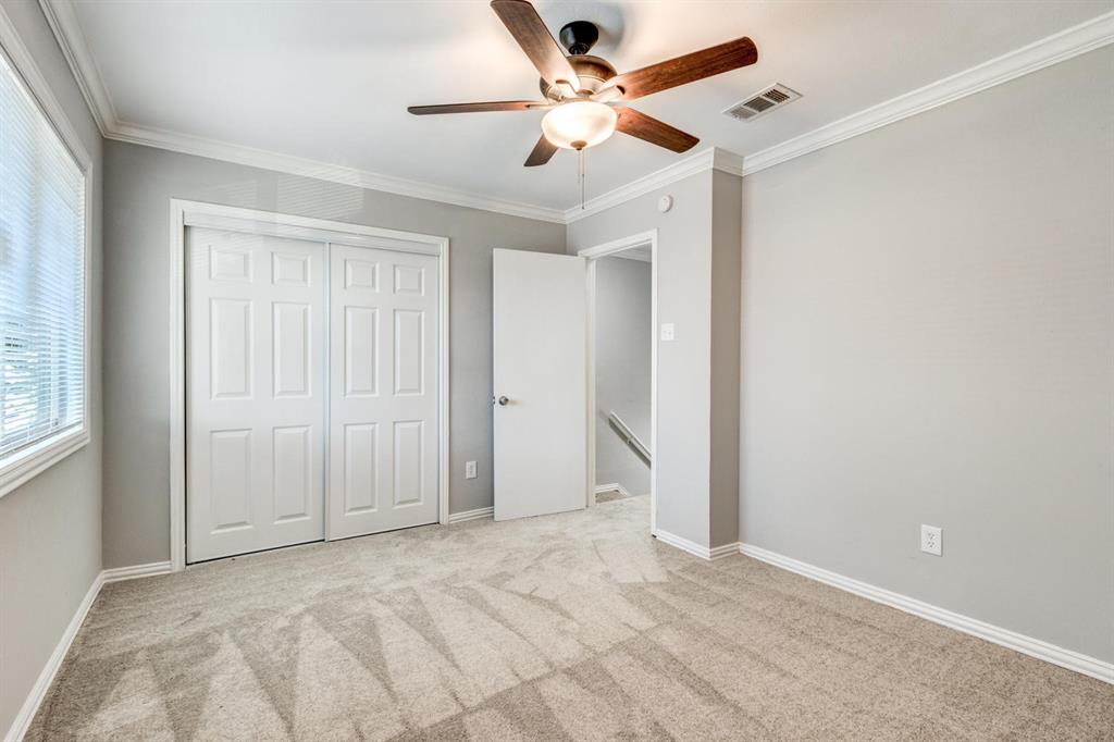 210 Rolston Road, Unit 8 Irving, TX 75060 - Photo 19 of 25