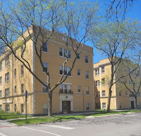 $1,595 | 5230 North Rockwell Street, Unit 2, Chicago, IL 60625