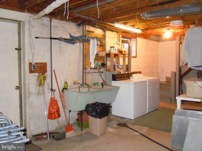 1910 Jamestown Road Alexandria, VA 22308 - Photo 17 of 22 Basement