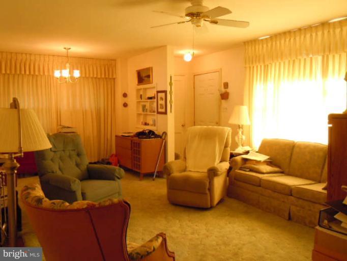 1910 Jamestown Road Alexandria, VA 22308 - Photo 10 of 22 Interior (General)