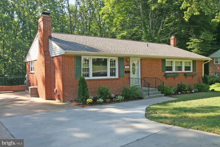 5646 Inverchapel Road Springfield, VA 22151 - Photo 2 of 30 New Driveway & Sidewalk