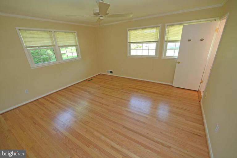 5646 Inverchapel Road Springfield, VA 22151 - Photo 19 of 30 Replacement 2-Pane Windows Throughout House
