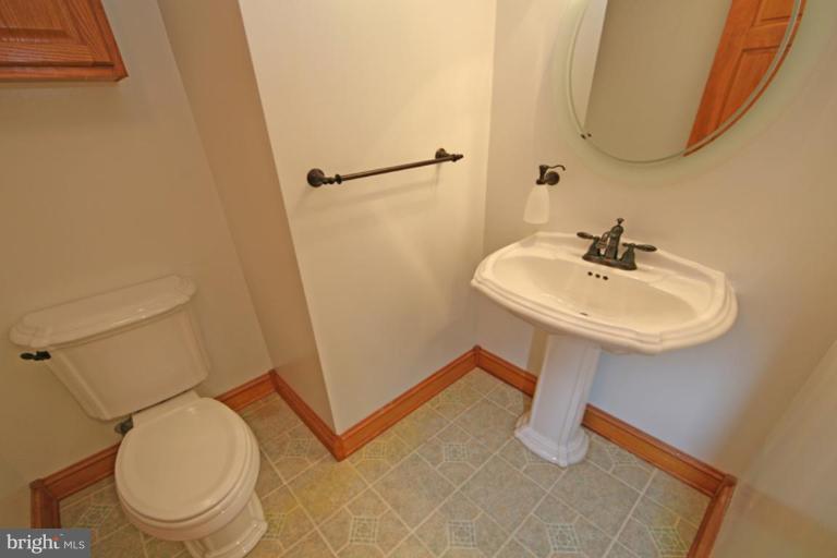 5646 Inverchapel Road Springfield, VA 22151 - Photo 25 of 30 Updated with Ceramic Tile