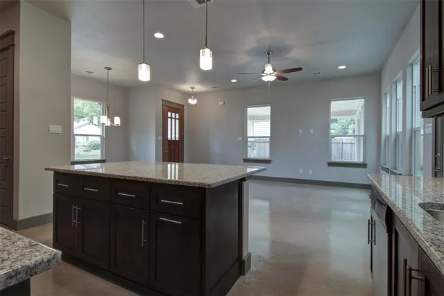 $7,900 | 923 East 37th Street, Austin, TX 78705