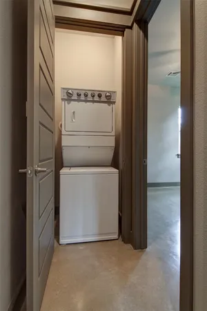 $7,900 | 923 East 37th Street, Austin, TX 78705