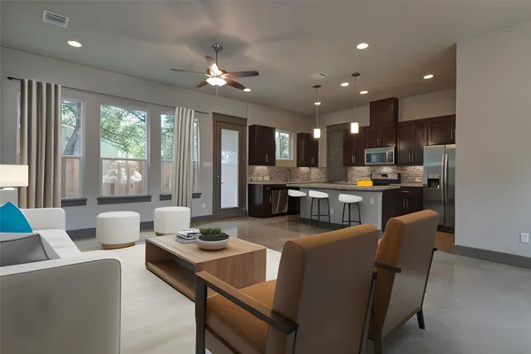 $7,900 | 923 East 37th Street, Austin, TX 78705