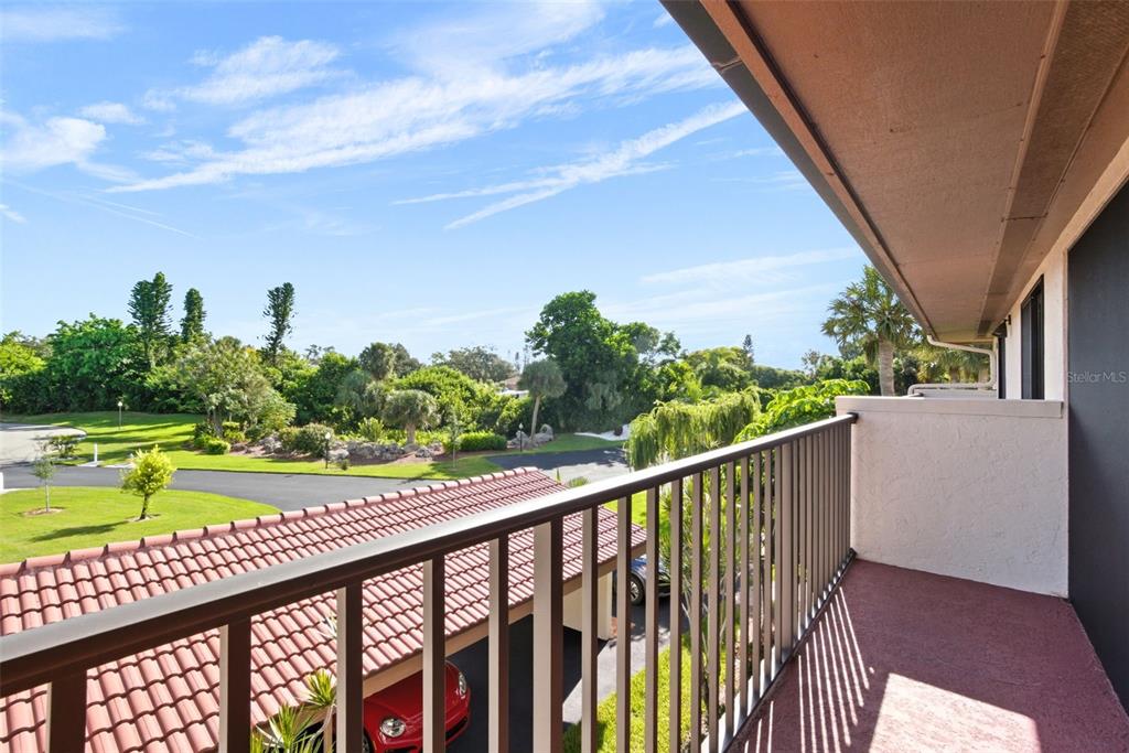 3420 Wild Oak Bay Boulevard, Unit 118 Bradenton, FL 34210 - Photo 31 of 40 a view of outdoor space and yard