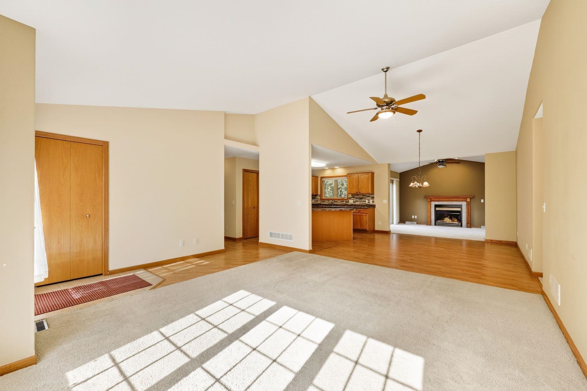 601 Viking View Drive, Unit 8 Reedsburg, WI 53959 - Photo 8 of 46 Gallery Image 8