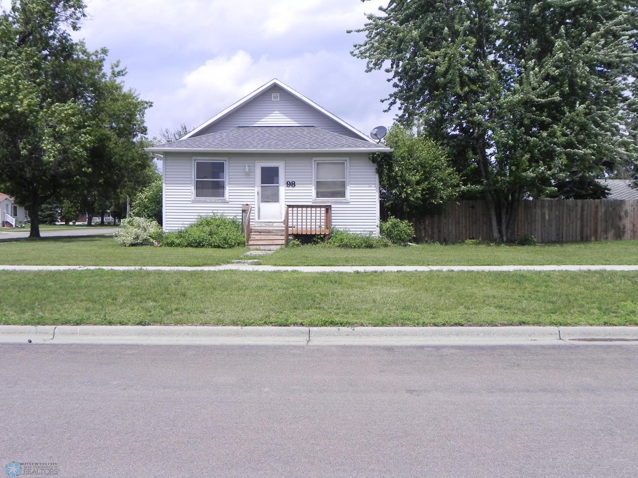 98 3rd Ave North  