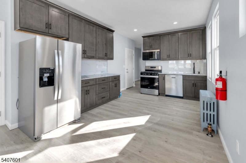 918 Pennington Street, Unit 2 Elizabeth, NJ 07202 - Photo 8 of 14