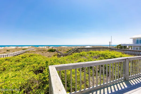 $170,000 | 300 Ocean Blvd Extension, Unit B, Atlantic Beach, NC 28512