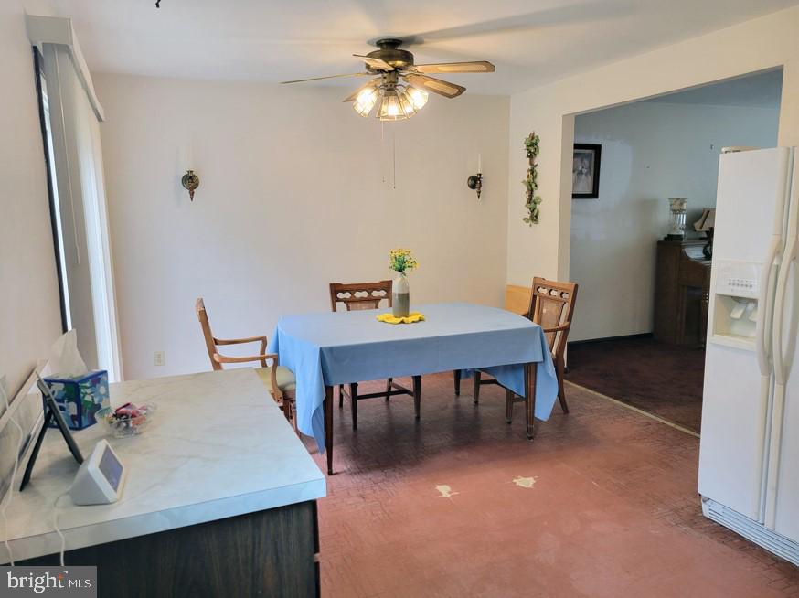 581 Township Line Road Franklinville, NJ 08322 - Photo 8 of 30 Kitchen looking into Dining