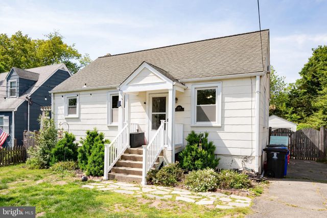 $710,000 | 3809 13th Street South, Arlington, VA 22204