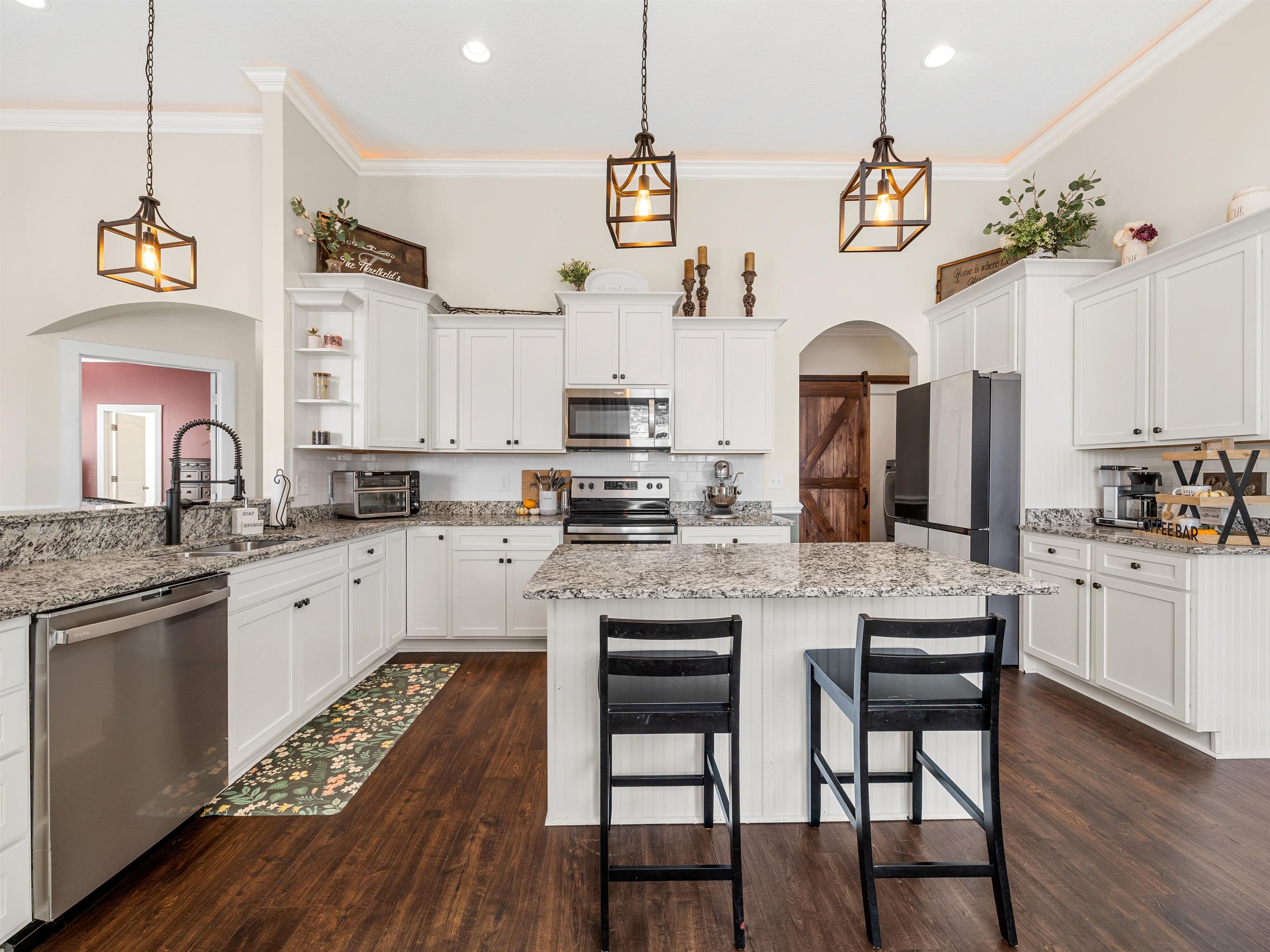 580 Canewood Lane Campobello, SC 29322 - Photo 11 of 48