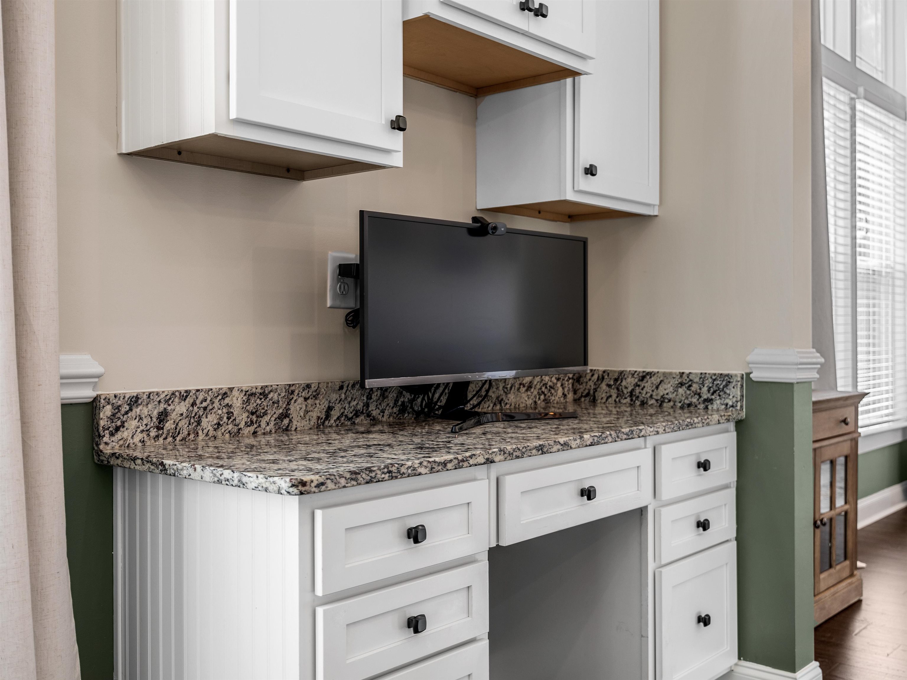 580 Canewood Lane Campobello, SC 29322 - Photo 15 of 48