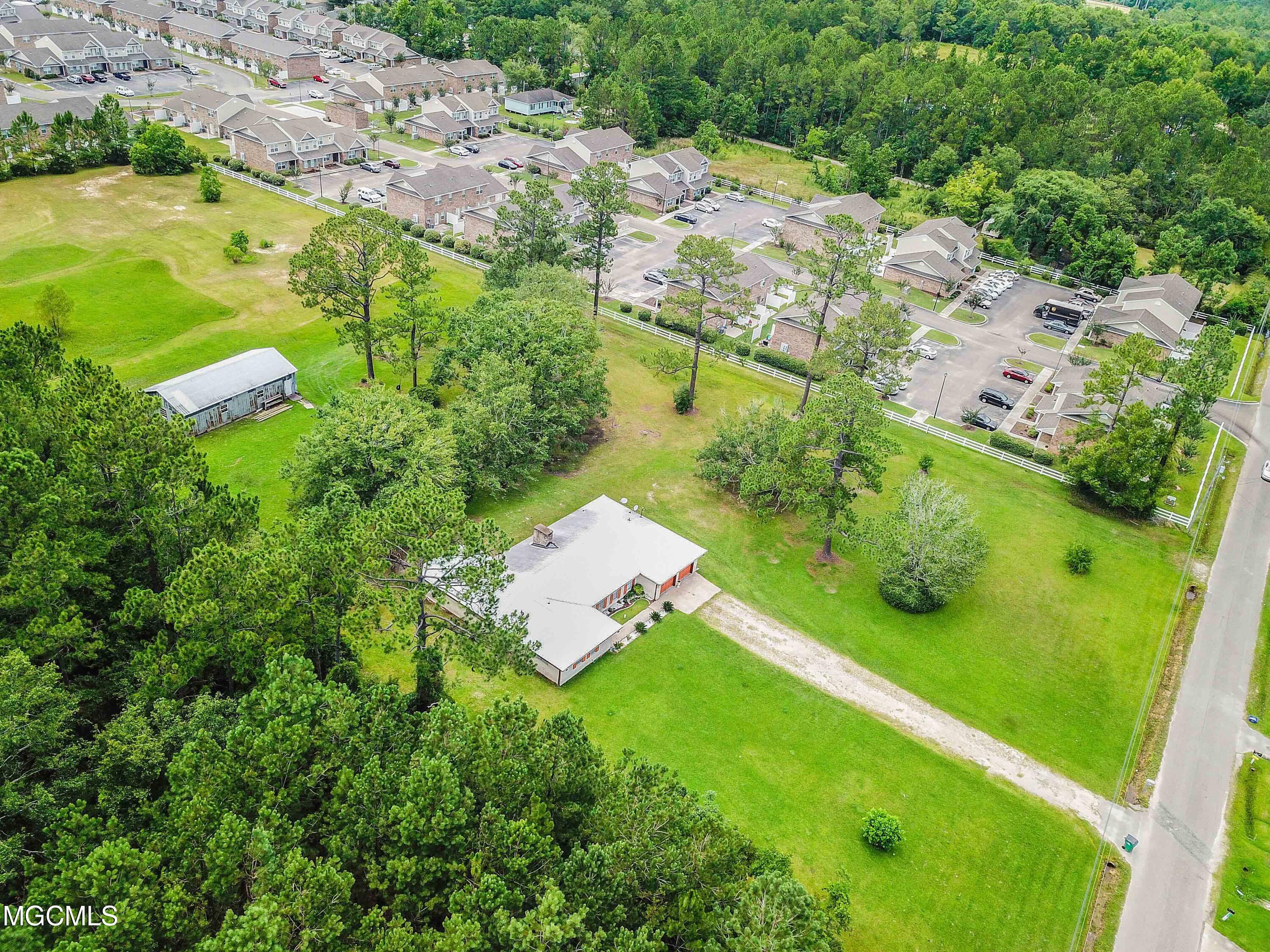 13063 Williams Road Gulfport, MS 39503 - Photo 26 of 33 026 (2)