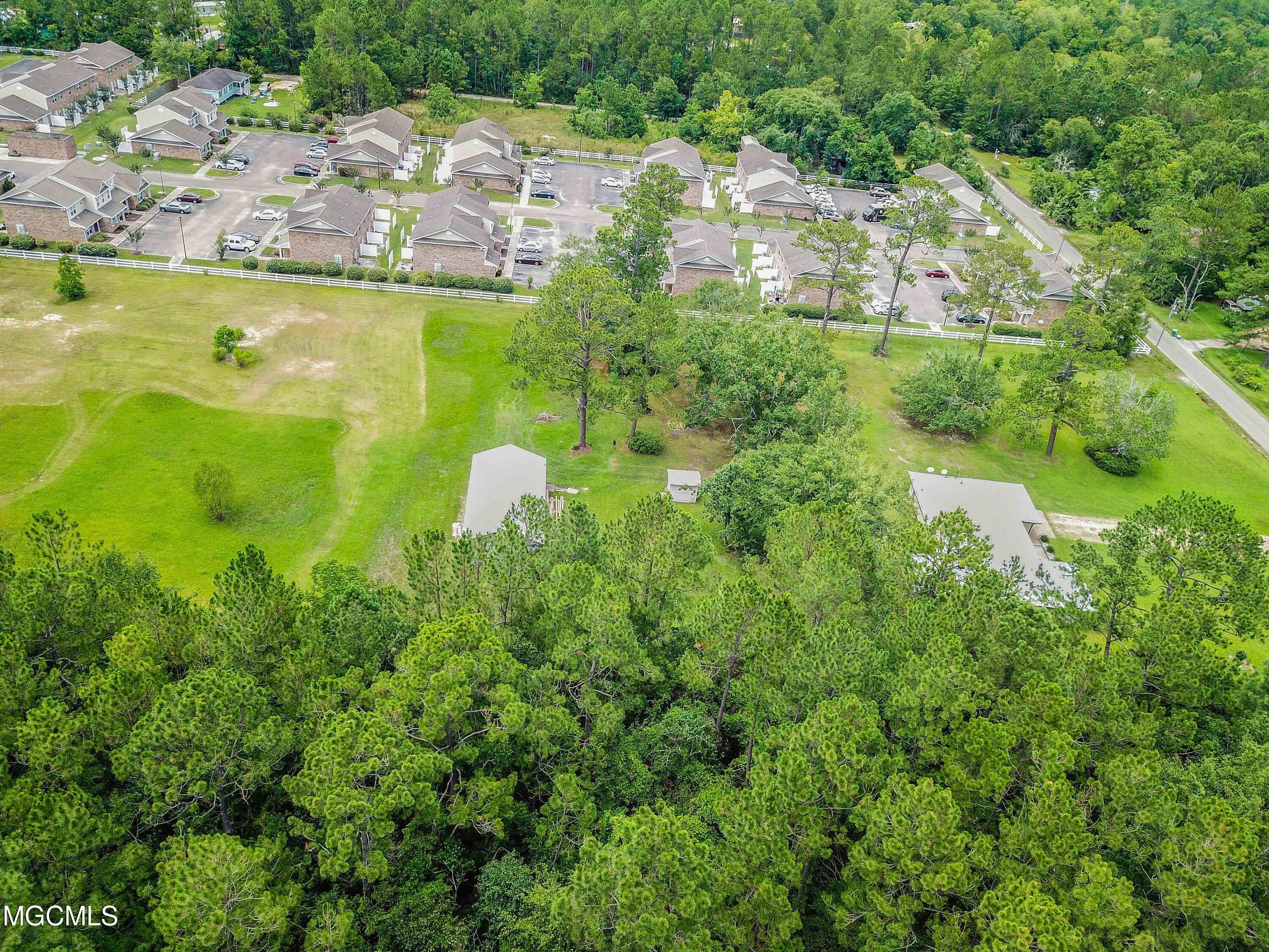 13063 Williams Road Gulfport, MS 39503 - Photo 27 of 33 027