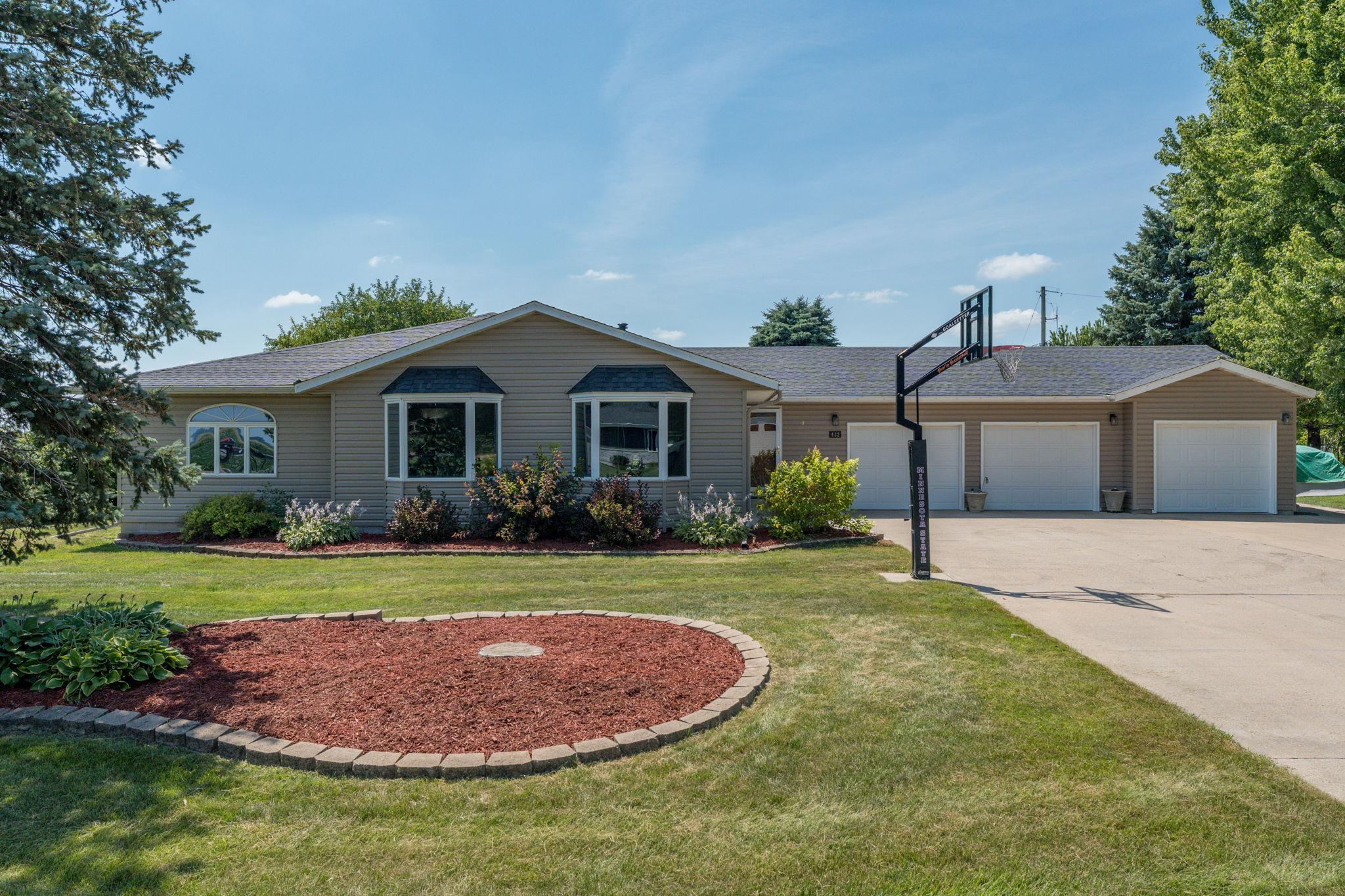 432 3rd Avenue Pemberton, MN 56078 - Photo 1 of 41
