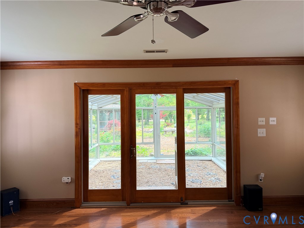 5970 Springfield Road Glen Allen, VA 23060 - Photo 6 of 17 a window in a room