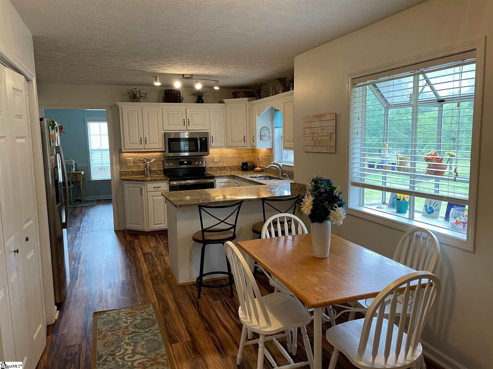 103 Haven Rest Easley, SC 29642 - Photo 6 of 20 Gallery Image 6